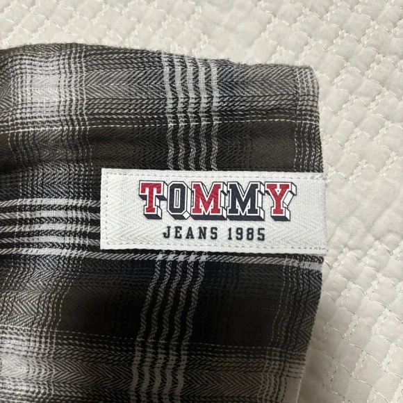 NEW Tommy Jeans | Smocked Peplum Long Sleeve Women Top Med Plaid Olive - Picture 10 of 13